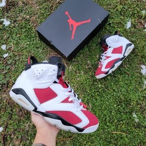 Size 12 - Jordan 6 Retro OG Mid Carmine 2022